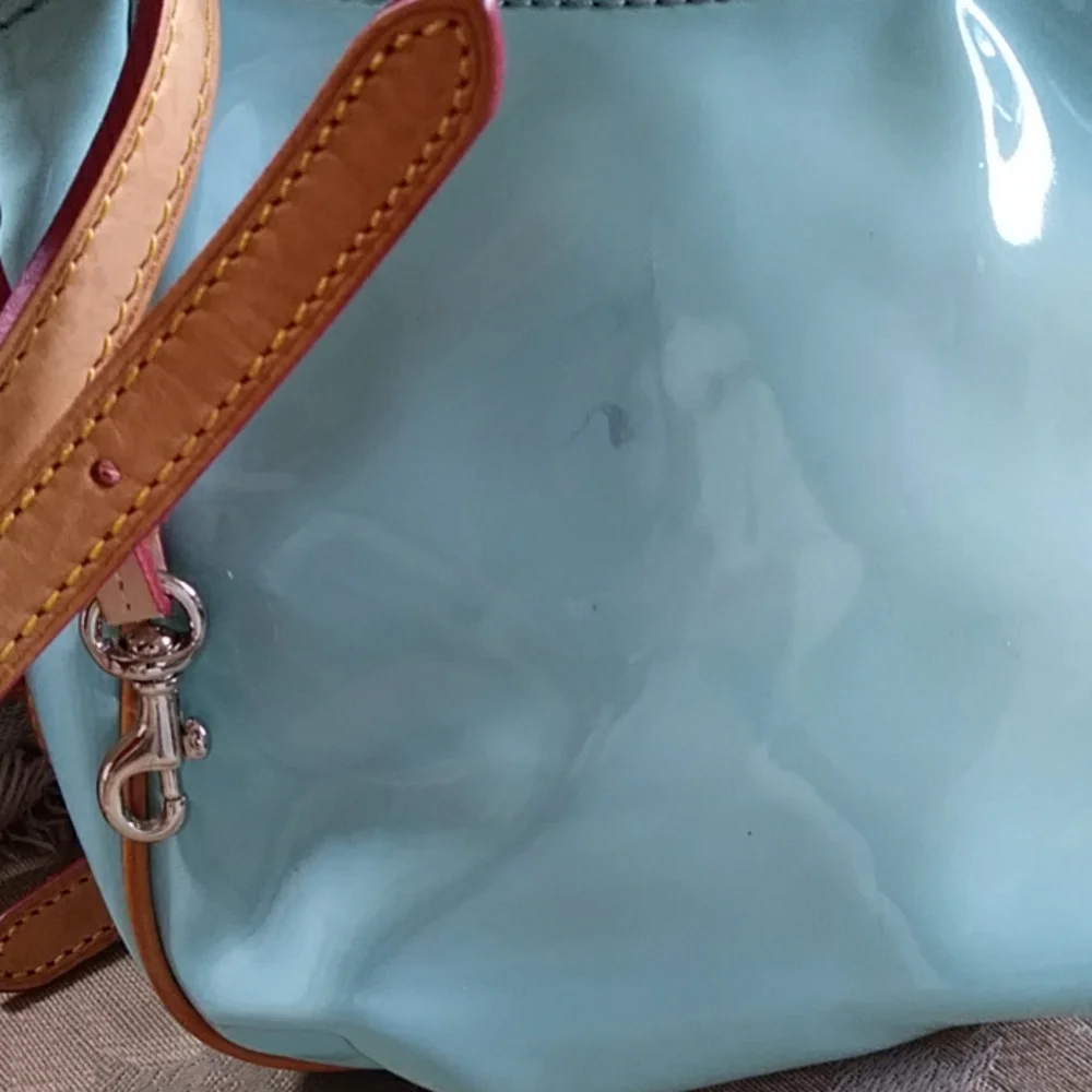 Dooney & Bourke crossbody bag